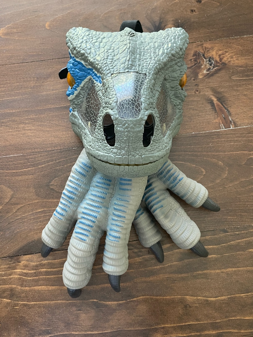 Jurassic World Chomp 'n Roar Velociraptor Blue Mask & Claws